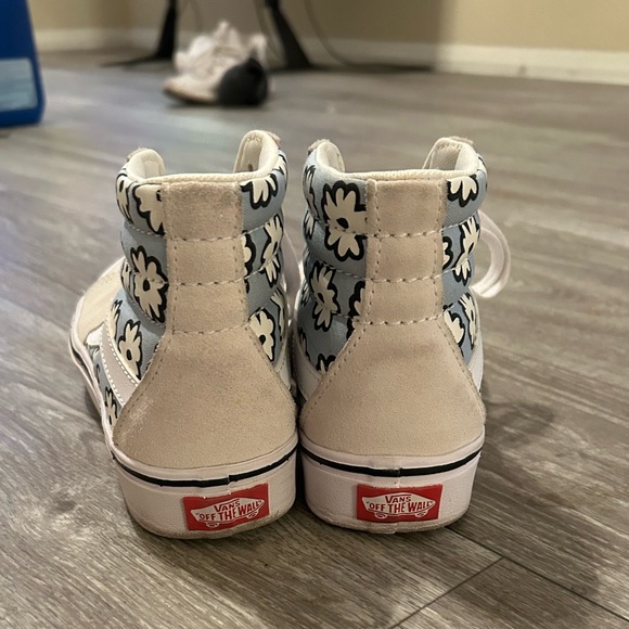 Floral Hightop Vans - Picture 3 of 6